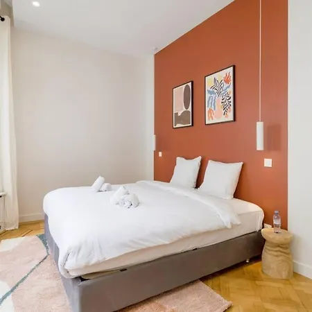 Luxe A La Francaise - 8 Personnes Apartmán